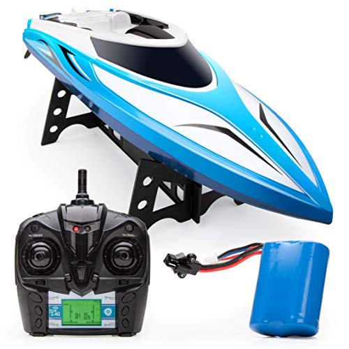Top 17 Best Remote Boats 2022 [Expert’s Reviews]