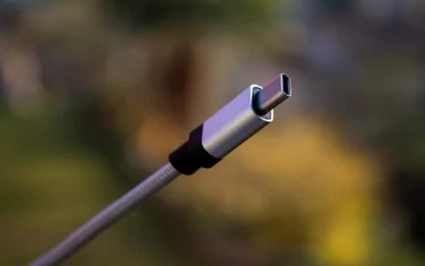 India formally requires manufacturers to use USB-C ports in their mobile devices by March 2025