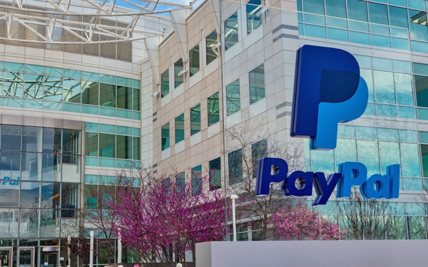 Efforts by PayPal and MetaMask to facilitate cryptocurrency purchases