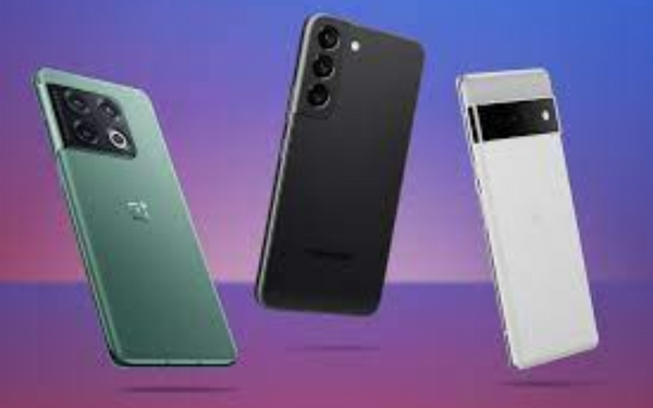 Which manufacturer of Android phones garnered the most attention in 2022?